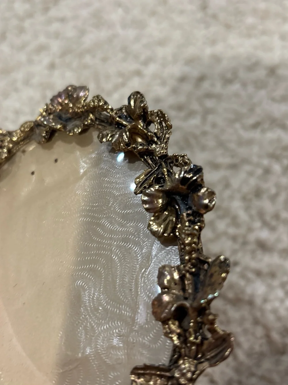 Vintage 1970s Ornate Floral Small Metal Photo Frame Gold Tone Velvet Back 4.75”
